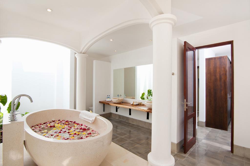 Villa Amalia Legian  Bagian luar foto
